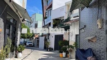 Bán nhà 3 tầng 2 mặt kiệt Hà Huy Tập, sát biển