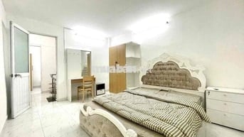 Cho thuê nhà nguyên căn khu kd sầm uất - Quận 3