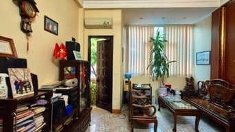 Bán nhà phố Nguyễn Tuân 55m2, phân lô, ô tô tránh, nhà 5 tầng