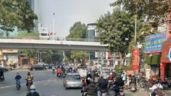 Bán Nhà Bạch Mai Đầu Phố Huế-1 Bước Ra Phố-22m2-Xây Mới 5Tầng-Hơn 5Tỷ