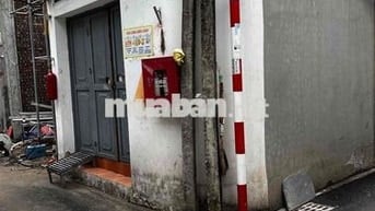 Nhà c4 ngõ ô tô đường Võ Chí Công