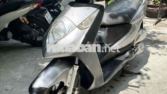 Honda Dylan 150 Bạc