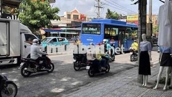 BÁN NHÀ MẶT TIỀN QUANG TRUNG ĐỐI DIỆN CHỢ HẠNH