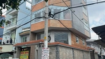 Chính chủ cần bán nhà vị trí đẹp tại Bình Hưng Hòa