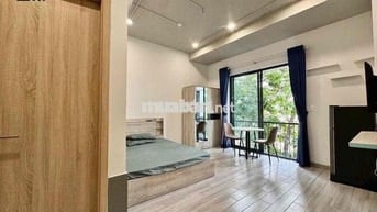 Cho thuê căn hộ ban công siêu thoáng full nội thất Lê Văn Sỹ Quận 3