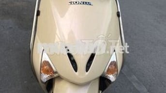 Honda Lead 2011 Vàng kem