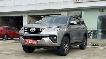 Toyota Fortuner 2017 2.4MT - Số Sàn - Xe Tại Hãng