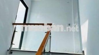 (Chỉ cho NỮ) phòng hiện đại, có máy lạnh, cửa sổ 2TR7