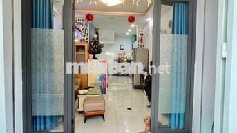 Nhà đẹp chính chỉ ở liền hẻm 3m thông.