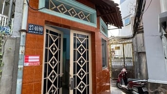 Cho thuê nhà nguyên căn 2 lầu, số 27/40/80 Huỳnh Tịnh Của, Quận 3, 3x6