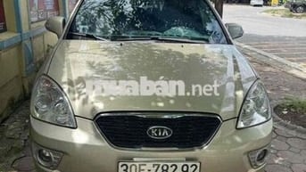 Kia Caren Tự động 7 chỗ Vàng cát