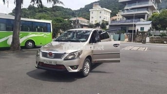 Toyota Innova 2013 Vàng cát 7 chỗ