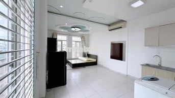 Cho thuê căn hộ studio balcon thang máy full nt gần ĐH kinh tế UEH Q10