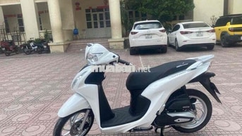Honda Vision Trắng