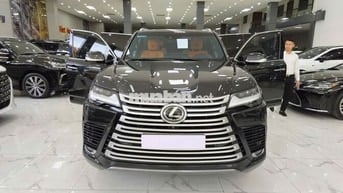 Lexus LX600 2023 Up 4 Ghế VIP Đen