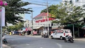 Cho thuê nhà mặt tiền đường Trần Quang Diệu (8 x 15m)