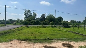Bán Đất 200m² thổ cư 140m² góc 2 mặt tiền đường giá 1.55 tỷ tại Xã Tân