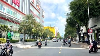 BÁN NHÀ MẶT TIỀN SƯ VẠN HẠNH, PHƯỜNG 12, QUẬN 10. 