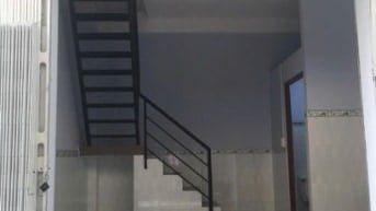 Cho thuê nhà nguyên căn, hẻm yên tĩnh Quận 8 cách cầu Chà Và 500m 