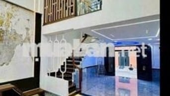 NHÀ MỚI,  DT5*11M,1LUNG,3LAU,SÂN THƯỢNG,HẼM XE HƠI ĐẬU,GẦN KHU VILLA