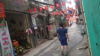 Cửa hàng nước giải khát mùa hè tại ngõ 79 Cầu Giấy Hà Nội 