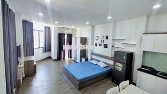 CHÍNH CHỦ CHO THUÊ STUDIO BAN CÔNG 30m2 GẦN CHUNG CƯ BOTANIC