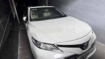 Toyota Camry 2.5Q 2021 Trắng 31.000 km