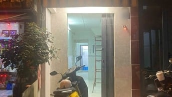 Nhà 17m2 hẻm oto Phạm Văn Chí quận 6