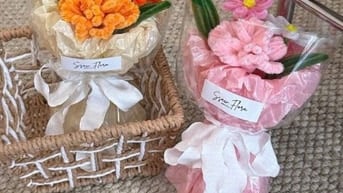 Khám Phá Sức Hút Của Hoa Kẽm Nhung Handmade