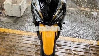 Yamaha Sirius FI Đen vàng