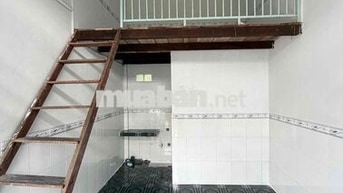 CHO THUÊ PHÒNG TRỌ CÓ GÁC HẺM ĐƯỜNG 3/2 GẦN TRẦN HOÀNG NA