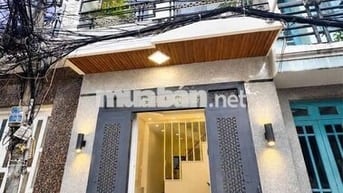 NHÀ ĐẸP Q7- HẺM ÔTÔ- 4x8m- 2 TẦNG- CHỈ 4 TỶ Nhỉnh