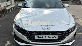 Hyundai Elantra 2025 1.6 đặc biệt 4800 km