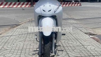 Honda Wave màu Trắng