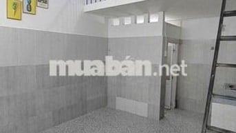 NGÃ 4 THỦ ĐỨC - CÓ MÁY LẠNH + MÁY GIẶT !!