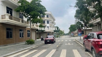 CHÍNH CHỦ BÁN NHÀ LIỀN KỀ TẠI KHU ĐÔ THỊ XUÂN HƯNG- TP. THANH HÓA