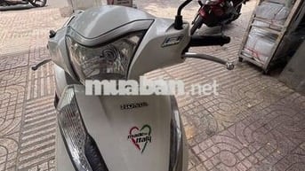 Honda Lead 125 Trắng