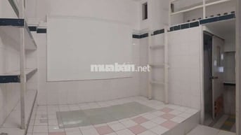 phòng 20m2 có gác. 66 Đường số 9 . ngay ngay lotte Nguyễn Văn Lượngl