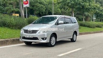 Bán Toyota innova số tự động 8 chỗ biển số cực Vip