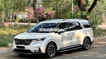 Kia Carnival 2023 2.2D Premium 7S