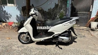 Honda Lead Trắng