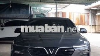 Vinfast Lux A Premium 2020 23000 km Xám
