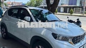 Kia Sonet MT 2022 Trắng , gầm cao, tiết kiệm