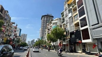 Bán tòa nhà văn phòng Nam Kỳ Khởi Nghĩa, Q3, 6 tầng, 150m2 ngang 8m