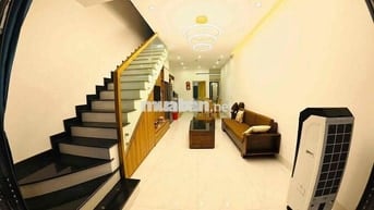 CHO THUÊ NHÀ 3 TẦNG GẦN CHÂU THỊ VĨNH TẾ