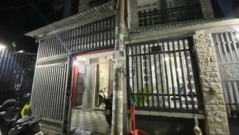 Nhà 2 tầng hẻm 4m Nguyễn Văn Quá q12, Đang cho thuê 13 tr - 4 tỷ 550