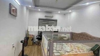 NHÀ GẦN PHỐ TÂY TRÀ 30M 5T DÂN XÂY