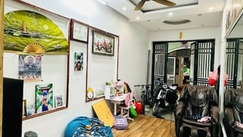 BÁN NHÀ THỤY PHƯƠNG – Ô TÔ ĐỖ CỬA – NGÕ THÔNG – 50M² – 4 TẦNG – GIÁ 8.