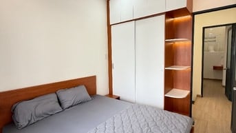 NHÀ ĐẸP 30m2 - LẠC LONG QUÂN giáp Quận 10 - AN NINH - giá 4.15 tỷ TL 