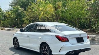 MG MG5 2025 - 9000 km
